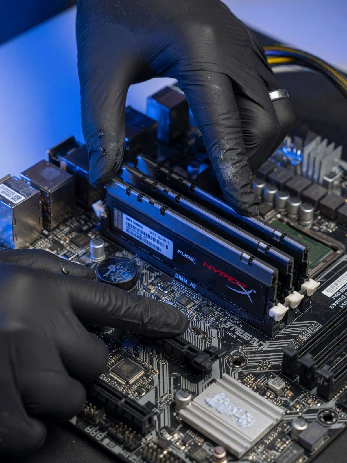 Detalhe de equipamento e assistência técnica de tecnologia